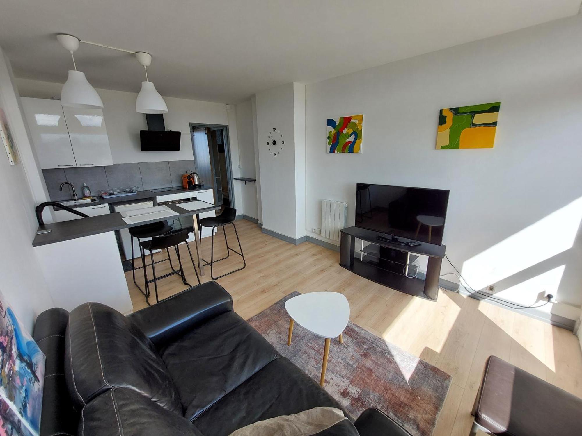 Appartamento Le Voltaire - T2 Neuf Face Pyrenees Tarbes Esterno foto